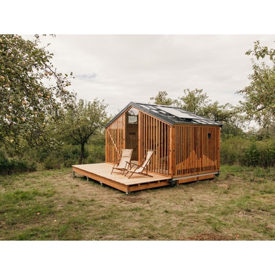 Klidný glamping pro dva mezi jabloněmi