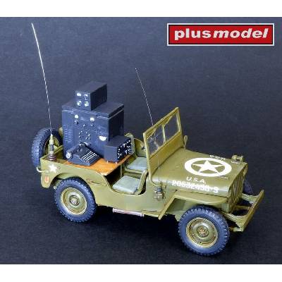 Plus Model Jeep with radio equipment 1:35