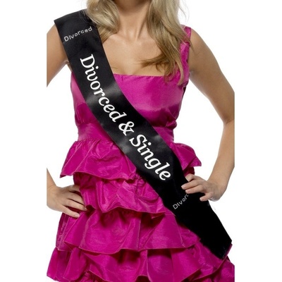 Šerpa Miss chief rozvedený/á a single