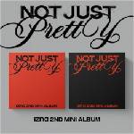 Daniel Shopping s. r. o Izna: Not Just Pretty (Photobook Version, Signed Album) - CD (087343)