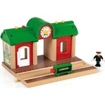 BRIO Влакова станция със звуци и светлини (33578)