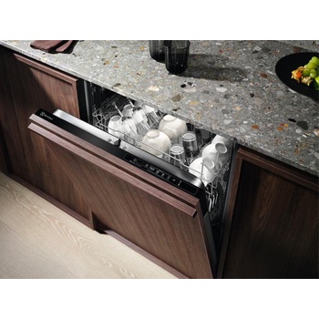 Image 1 of Electrolux EEA17110L
