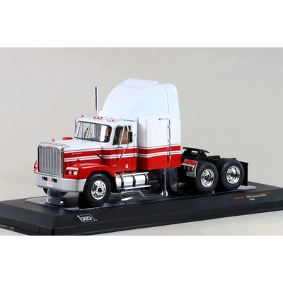 IXO GMC General SBFA 1988 bílá/červená 1:43
