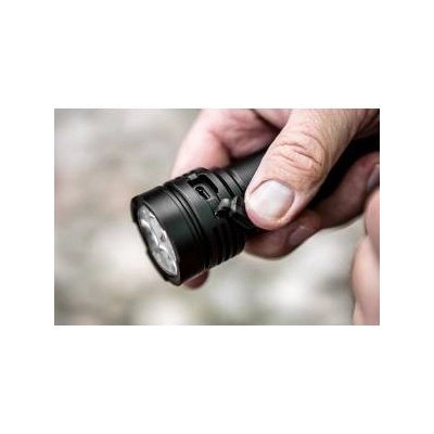 Neowiz Neo Flashlight USB Rechargeable Flashlight 3300 lm OSRAM P9 LED