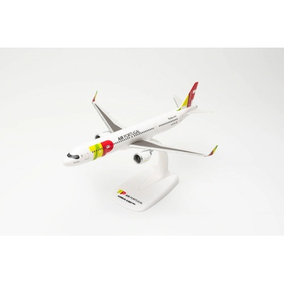 Avion Tap Air Portugal A321LR – Herpa 1/200, Montage Snap-fit, Super Détail !