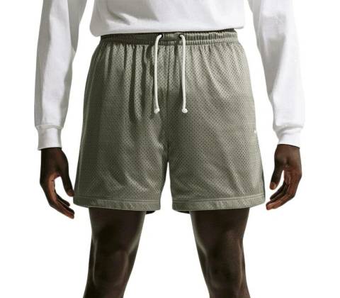 Nike Standard Issue černá