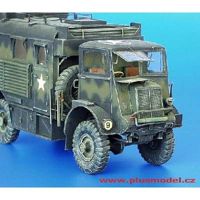 Plus Model Bedford QL driver's cabin 1:35