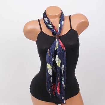 Image 1 of Плисиран шал в тъмносиньо с образи и кожен елемент