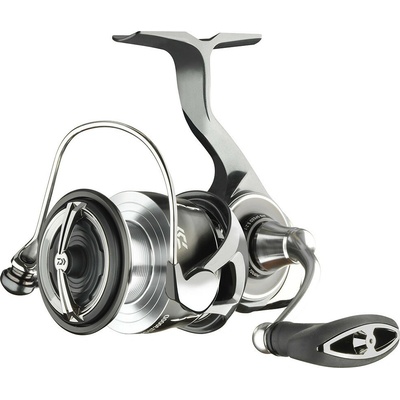 Daiwa 24 Luvias PC LT 3000 D