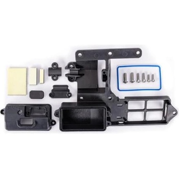 Traxxas легла за електроника