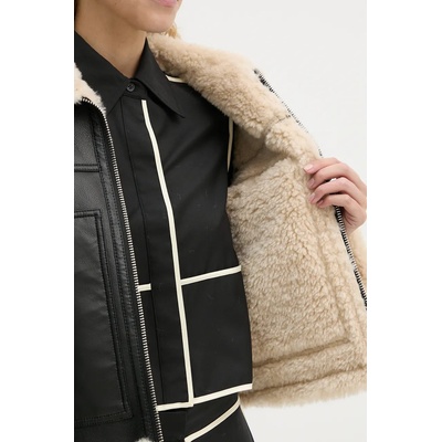 A. L. C Яке A. L. C. Avery (1JAKT00876)