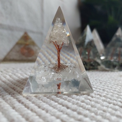 Pyramida Orgonit Křišťál Strom života 4 cm