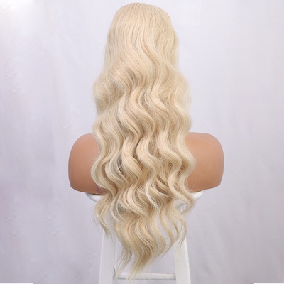 Ponytail vlnitý so sťahovacou gumou - platinová blond