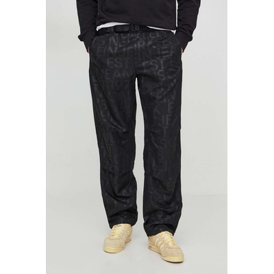 Calvin Klein Панталон Calvin Klein Jeans в черно със стандартна кройка J30J324694 (J30J324694)