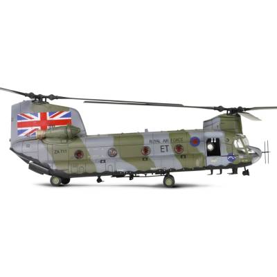 Forces of Valor Chinook HC.Mk 1 RAF No.7 Sqn ZA711 Beirut Lebanon 1984 1:72
