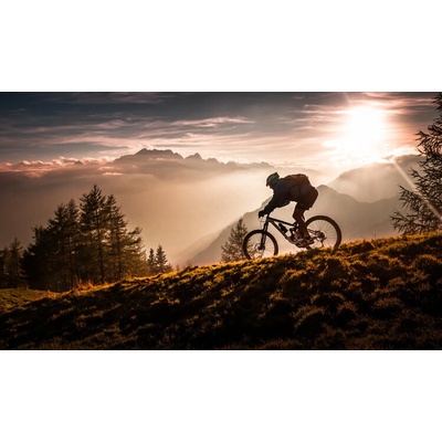 Plagát, Obraz - Golden hour biking, Sandi Bertoncelj, 40 × 22.2 cm
