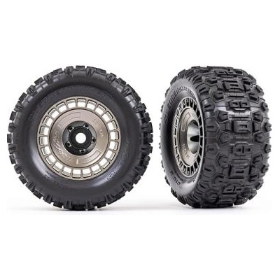 Traxxas колело 3.8", гума Sledgehammer, джанта полуматово черно хромирана с капачка (2)