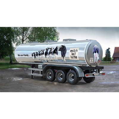 Italeri CLASSIC TANK TRAILER We are family 1:24