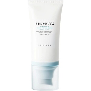 SKIN1004 Слънцезащитен крем SPF50+ PA++++ с азиатска центела и хиалуронова киселина SKIN1004 Madagascar Centella HYALU-CICA Water-fit Sun Serum 50 ml