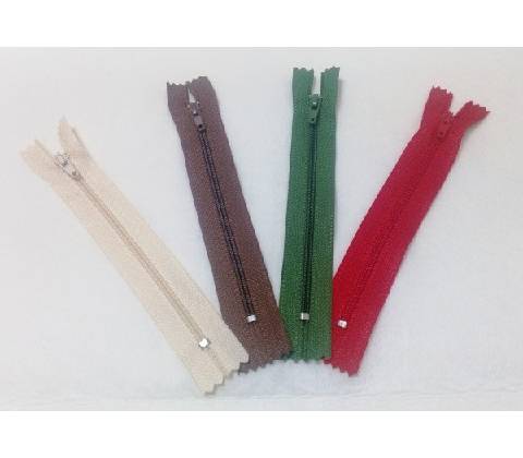 Zip spirálový 20 cm