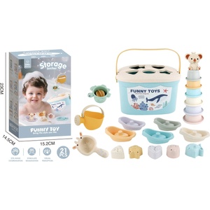 Babyhome Бебешки комплект за баня и низане 21-в-1 Funny Toys с кутия-сортировач, чашки и лейка