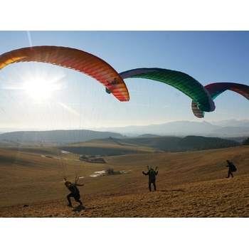 Tandem paragliding