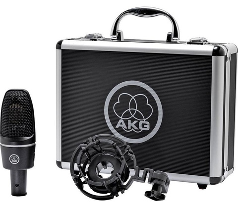 AKG C3000