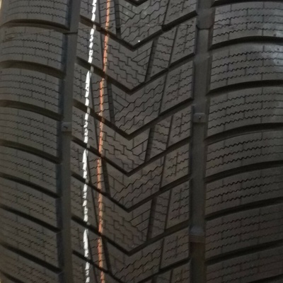 Tracmax X-Privilo S330 275/45 R21 110V