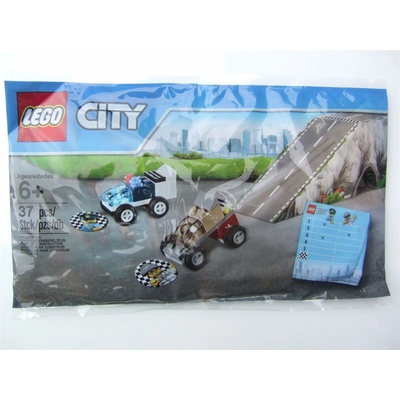 LEGO® City 5004404 Policie Závodní honička