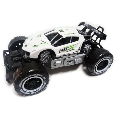 Супер джип от пустинното сафари