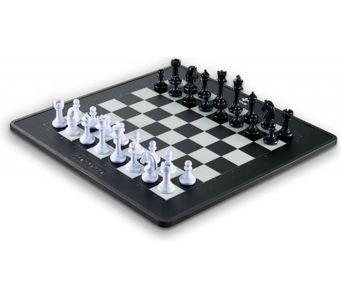Chess Genius PRO / Šachový počítač
