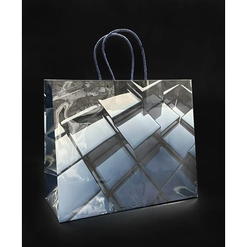 Image 1 of Подаръчна чанта " Куб "