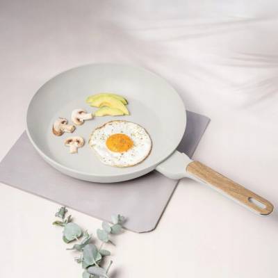 BerlingerHaus Tradiční pánev 28 cm s titanovým povrchem