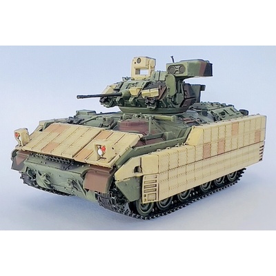 Dragon M2A3 Bradley w. ERA US Army 1:72