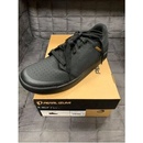 PEARL iZUMi X-ALP FLOW černá