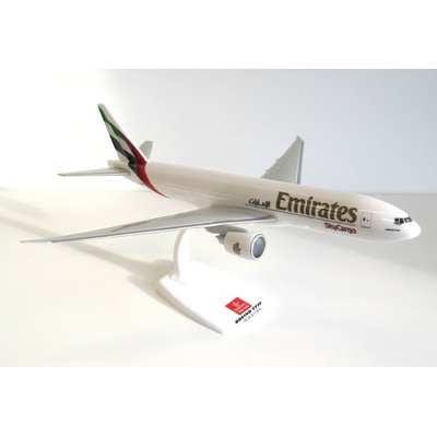 PPC Holland Boeing B777-F Emirates Sky Cargo Snap-Fit 1:200