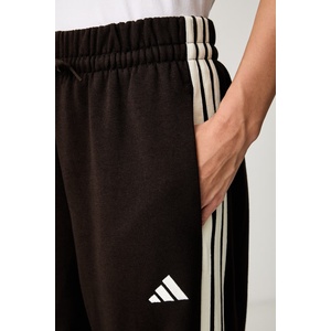 adidas спортен панталон дамски с памук Essentials (KX0789)