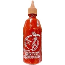 Uni Eagle Sriracha česneková chilli omáčka 435 ml