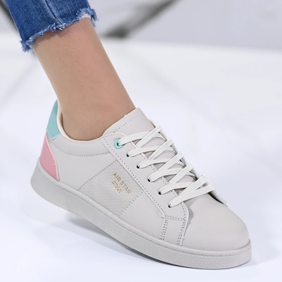 Сникърси W164227 Beige