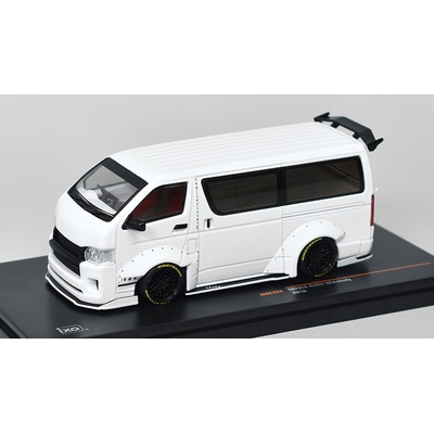 Ixo Toyota Hiace Widebody 2018 1:43