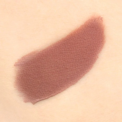 theBalm Meet Matte Hughes dlouhotrvající tekutá rtěnka Committed 7,4 ml