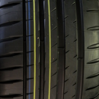 Michelin Pilot Sport 4 S 275/35 R19 100Y