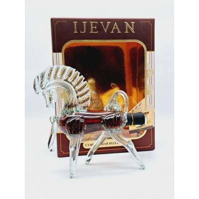 Ijevan Kůň 5y 40% 0,1 l (karton)