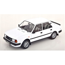 IXO Škoda 130 L bílá 1988 1:18