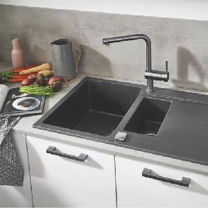 GROHE Кухненски смесител Grohe Minta с издърпващ се душ, 2 вида струя, гланциран антрацит, твърд графит (30274A00)