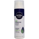 Peny a gély na holenie Nivea Men Sensitive gel na holenie 200 ml