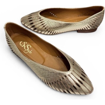 GNStyle ДАМСКИ ОБУВКИ С НИСЪК ТОК ОТ ЕСТЕСТВЕНА КОЖА И ПЕРФОРАЦИЯ В ЗЛАТИСТО