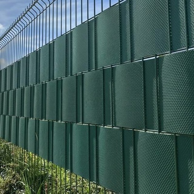 STÍNFOL stínicí výplňový pás do panelového plotu 0,19 m x 26 m, RAL 6005 zelená