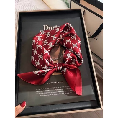 White orchid hedvábný šátek karmínový v dárkovém balení – Hledejceny.cz