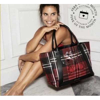 Victoria's Secret kabelka přes rameno black friday tote bag multicolor červená